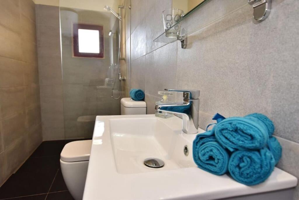 Vallettastay - Lucky Star One Bedroom Apartment 201 ภายนอก รูปภาพ